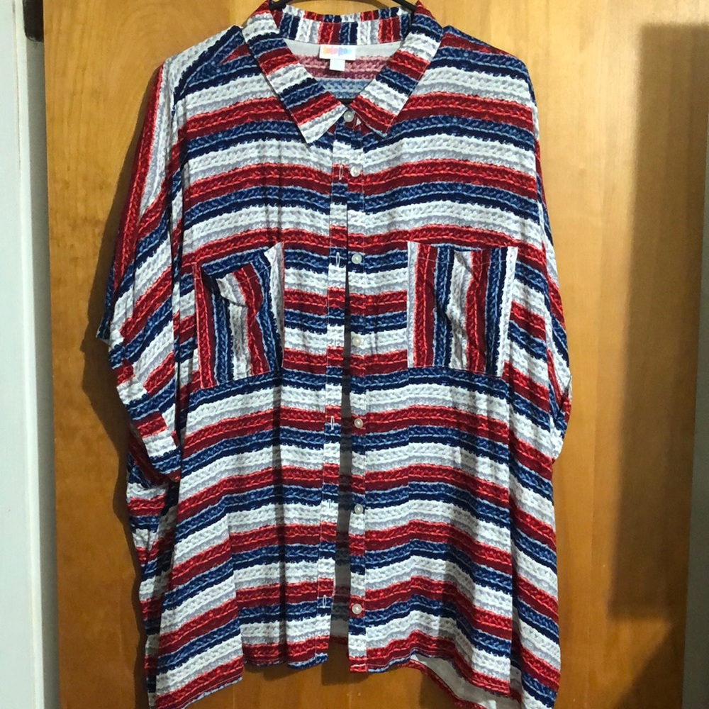 Lularoe Amy Button Down Shirt / Blouse 2XL